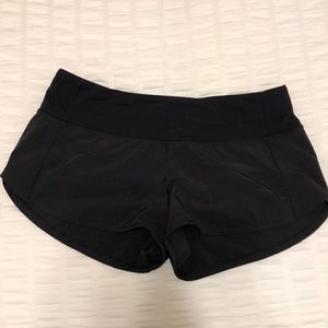 Lululemon Speed Up Shorts 2.5”